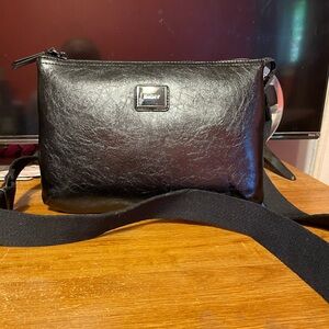 Dkny maya tri compartment crossbody purse